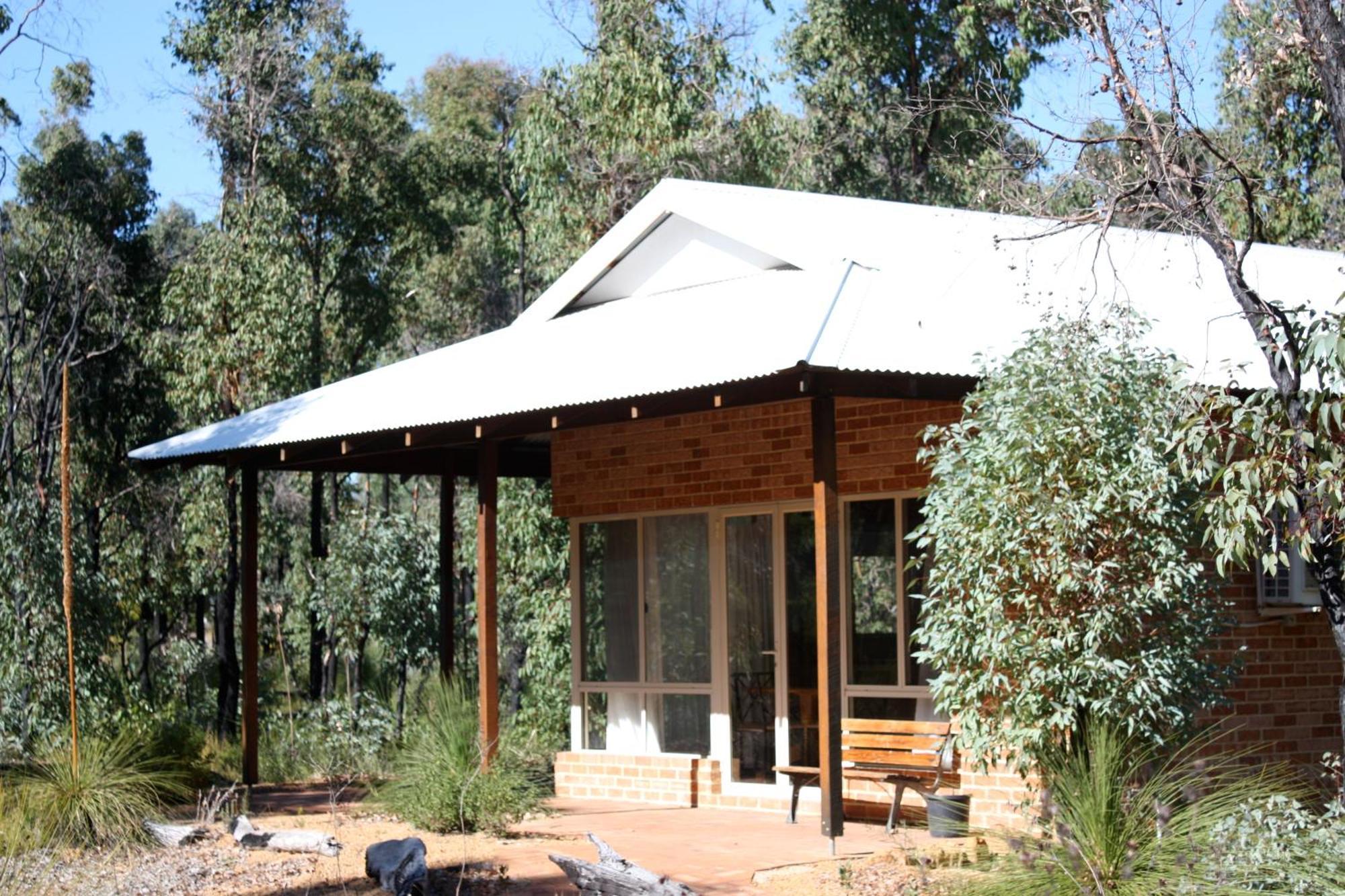 Chalets On Stoneville Redcliffe Exterior photo