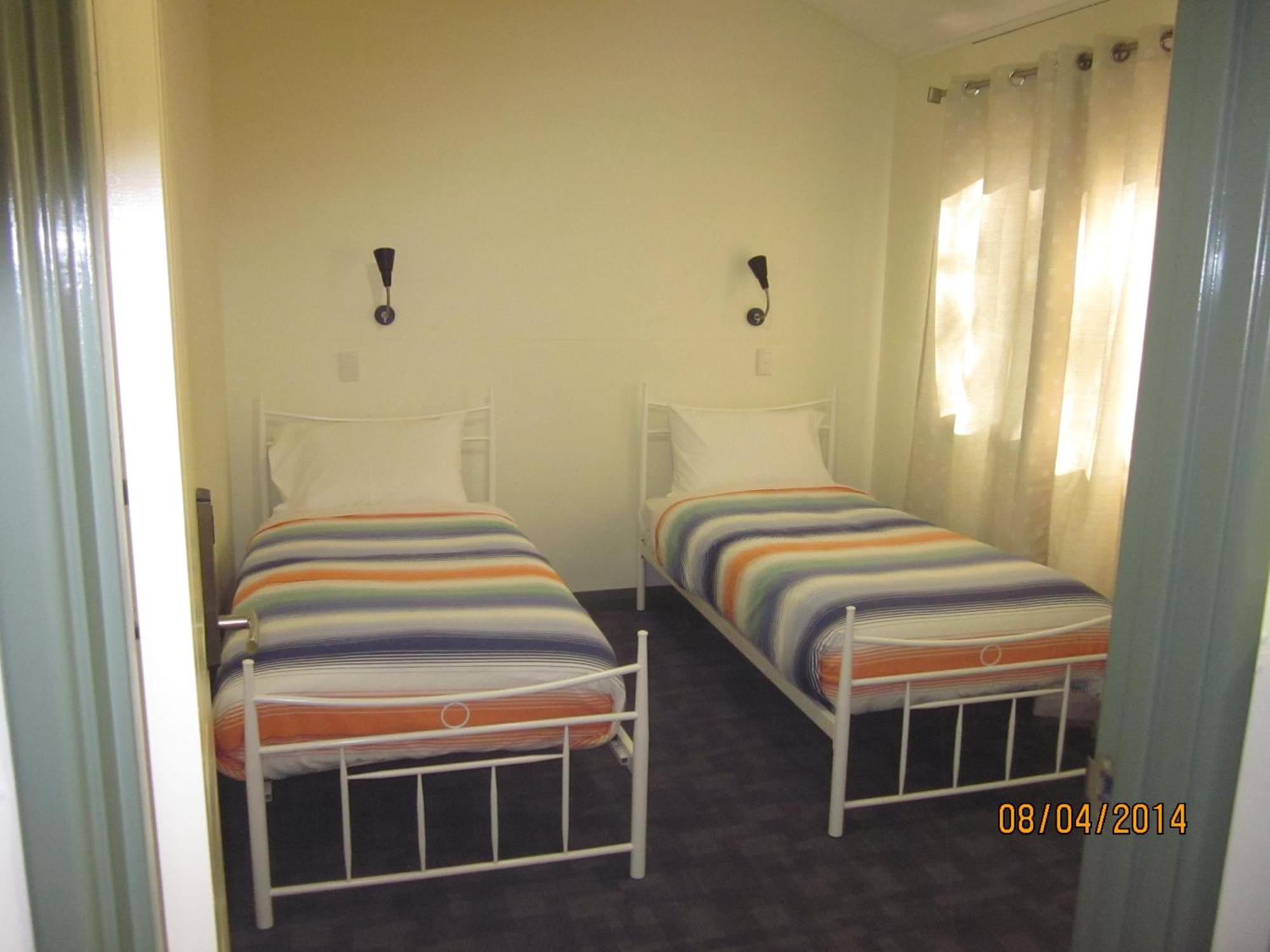 Chalets On Stoneville Redcliffe Room photo